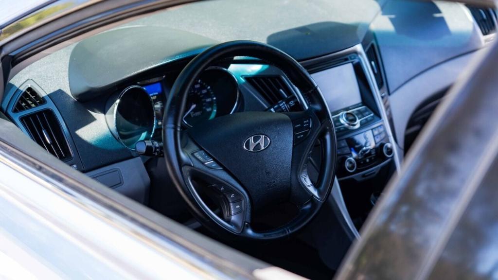 used 2015 Hyundai Sonata Hybrid car, priced at $13,995