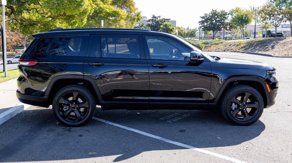 used 2021 Jeep Grand Cherokee L car, priced at $32,995