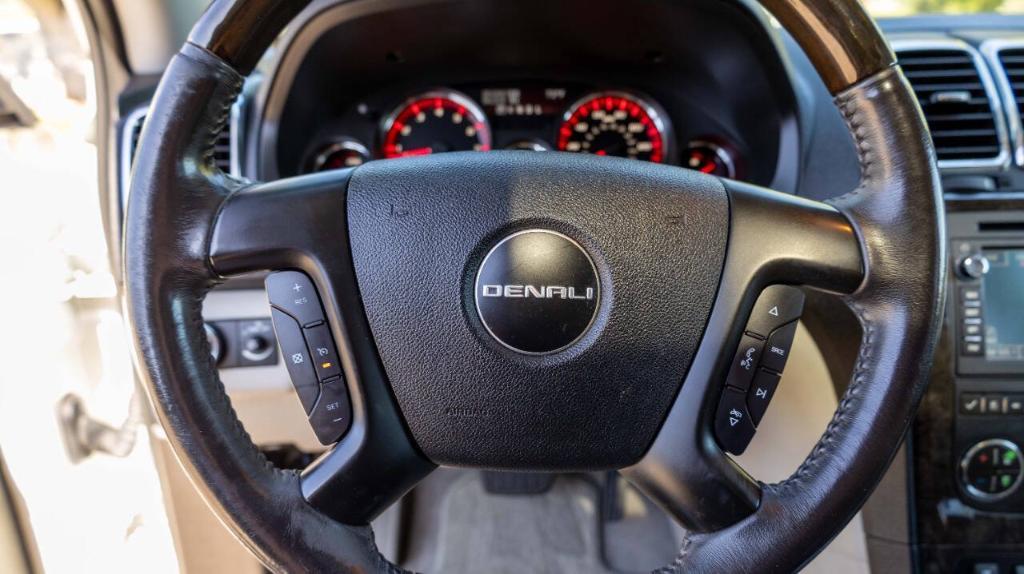 used 2012 GMC Acadia car, priced at $11,995
