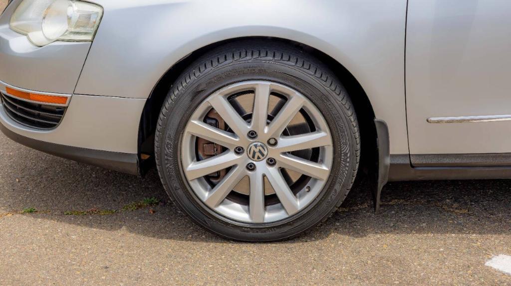 used 2007 Volkswagen Passat car, priced at $7,995