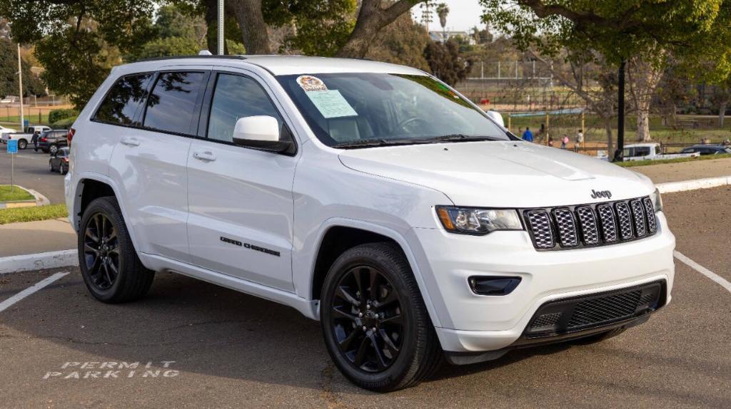 used 2018 Jeep Grand Cherokee car, priced at $19,995