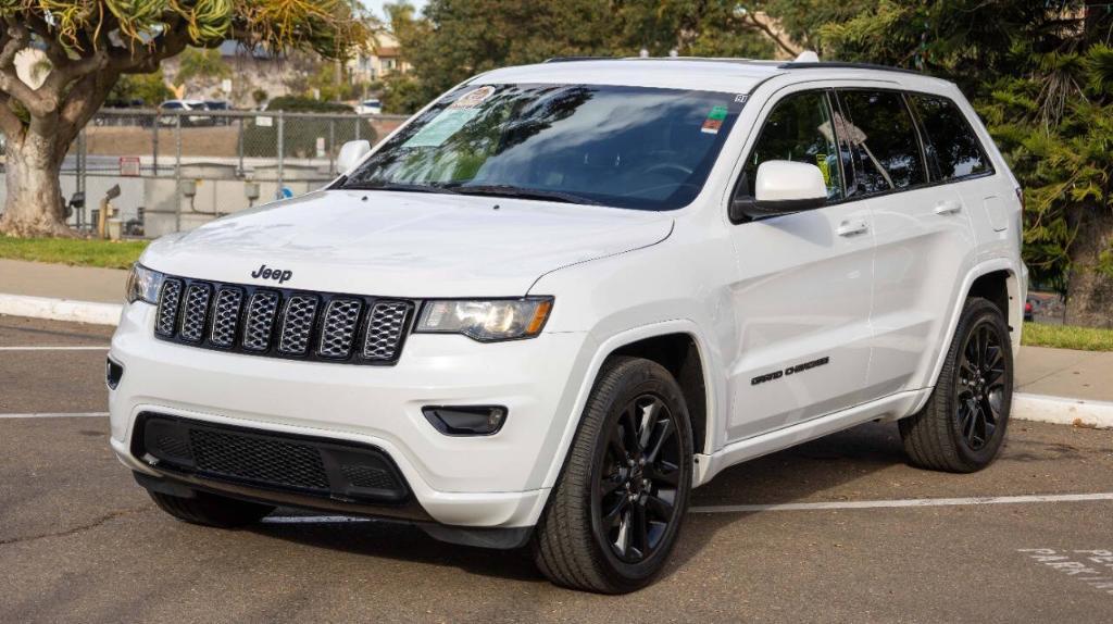 used 2018 Jeep Grand Cherokee car, priced at $19,995