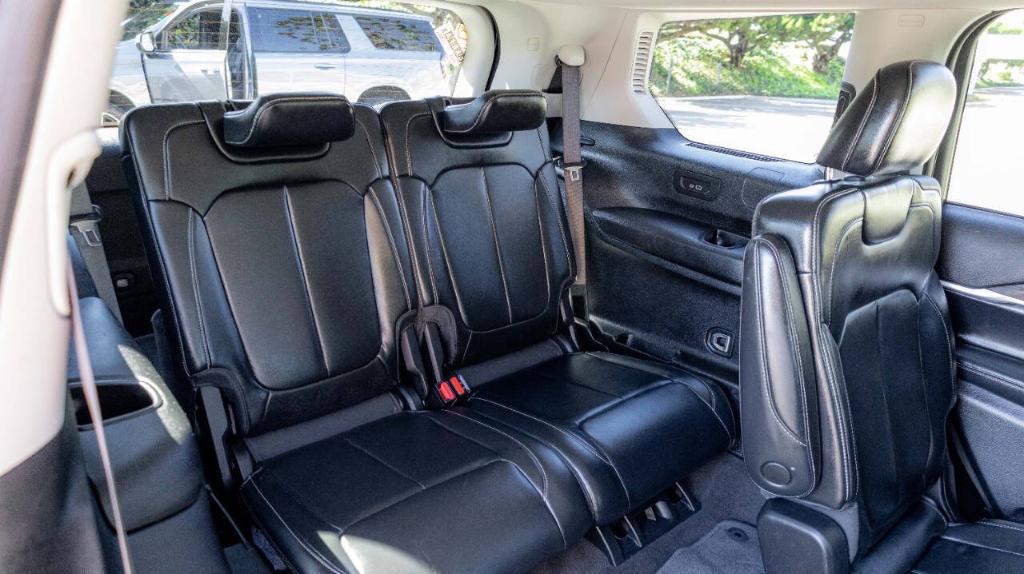 used 2021 Jeep Grand Cherokee L car, priced at $33,995