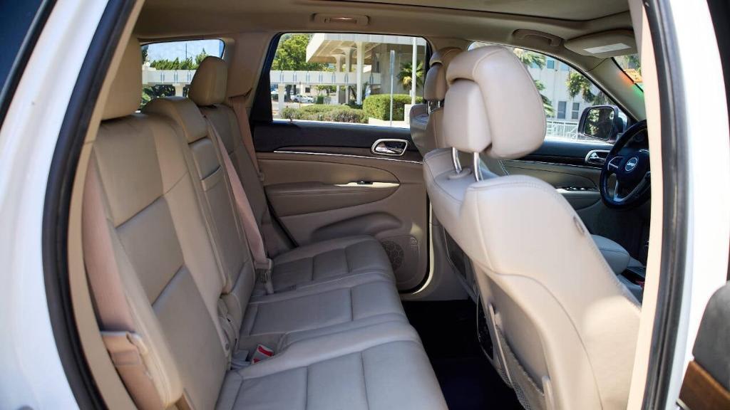 used 2014 Jeep Grand Cherokee car, priced at $11,995