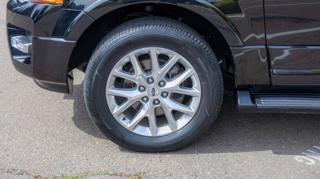 used 2017 Ford Expedition car, priced at $17,995