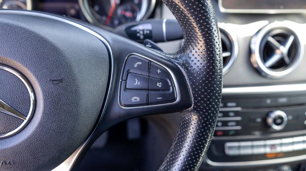 used 2020 Mercedes-Benz GLA 250 car, priced at $21,995