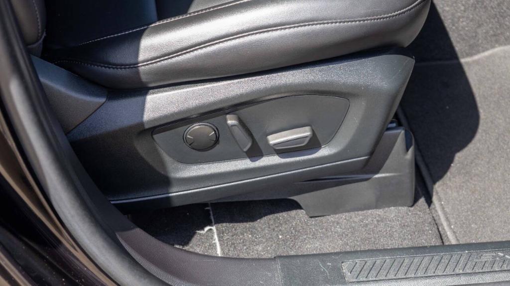 used 2022 Ford Explorer car, priced at $29,995