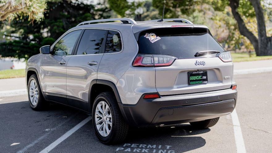 used 2019 Jeep Cherokee car, priced at $15,595