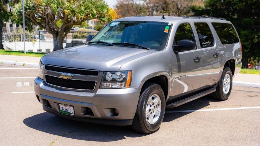 used 2008 Chevrolet Suburban car, priced at $14,695