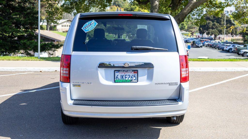 used 2009 Chrysler Town & Country car, priced at $11,777