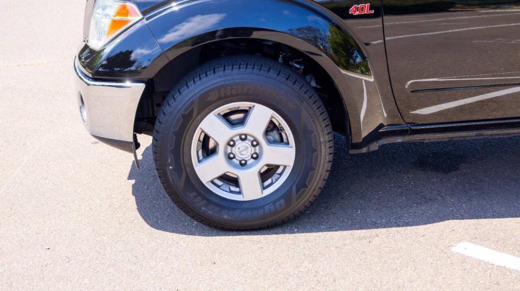 used 2006 Nissan Frontier car, priced at $11,895