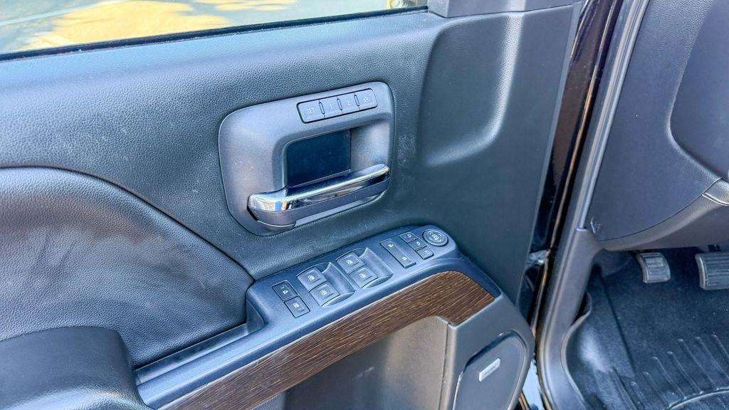 used 2017 GMC Sierra 1500 car, priced at $34,995