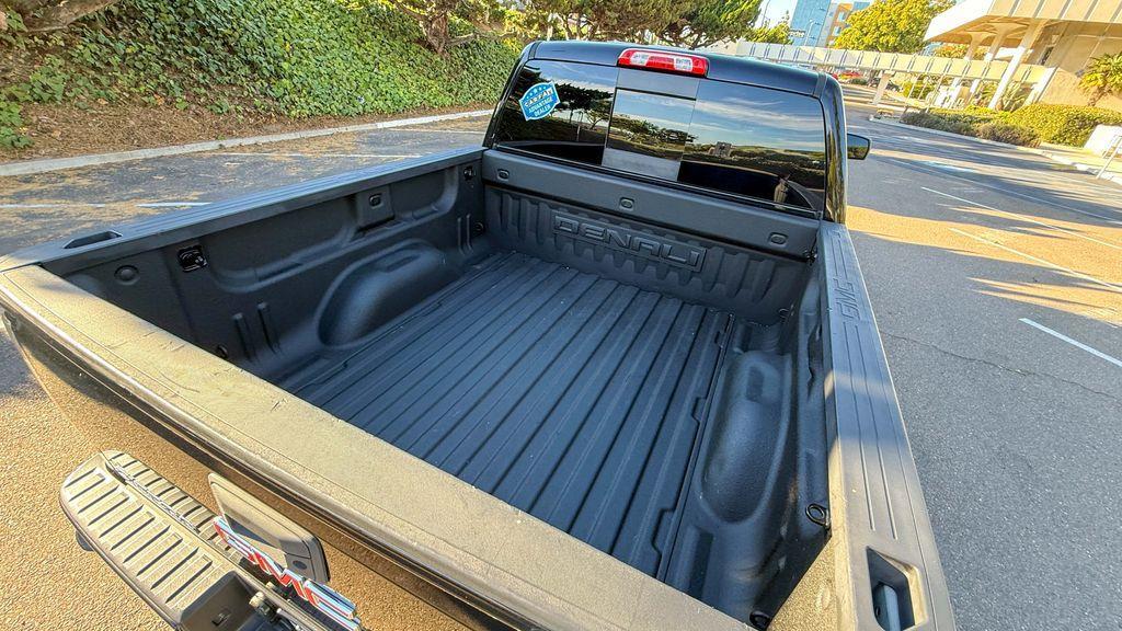 used 2017 GMC Sierra 1500 car, priced at $34,995