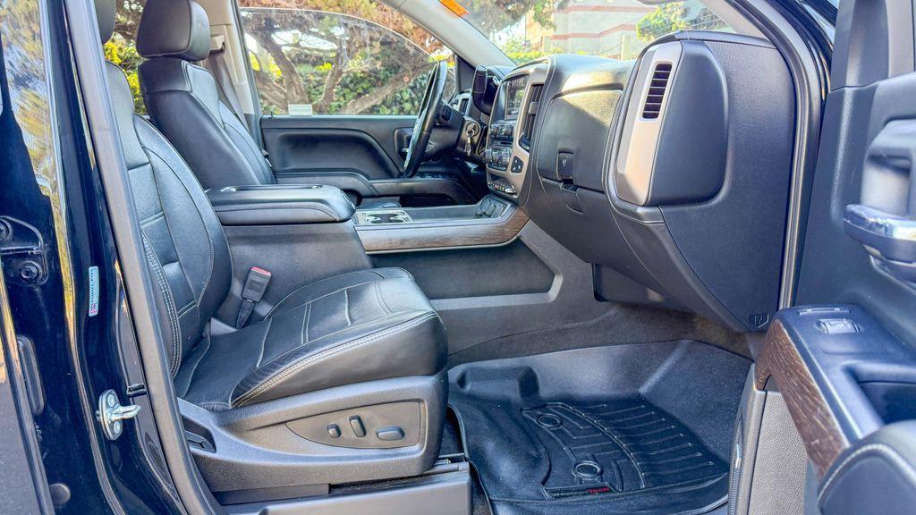 used 2017 GMC Sierra 1500 car, priced at $34,995