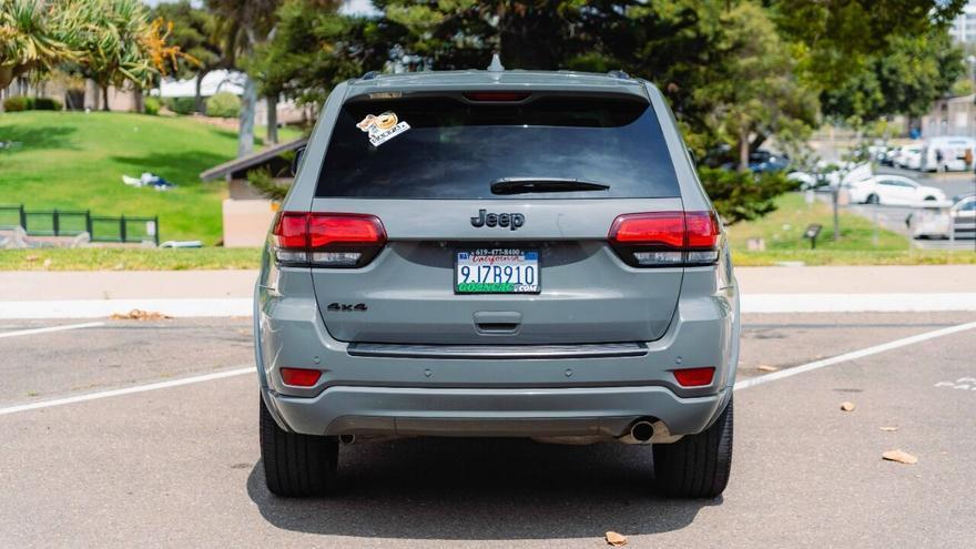 used 2021 Jeep Grand Cherokee car, priced at $27,995