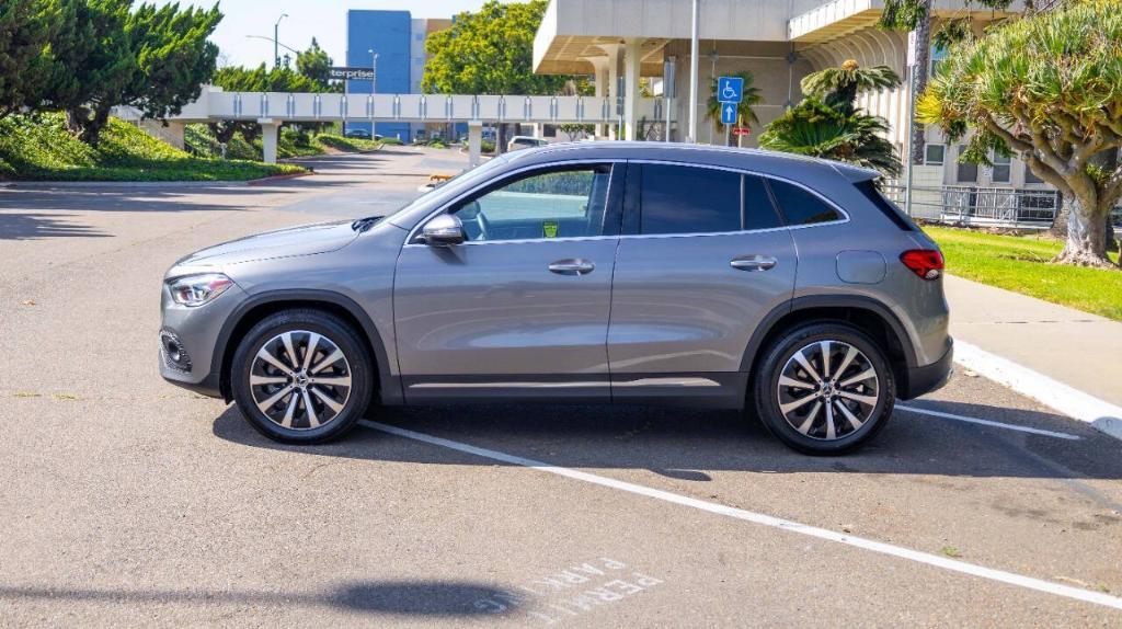 used 2021 Mercedes-Benz GLA 250 car, priced at $21,995