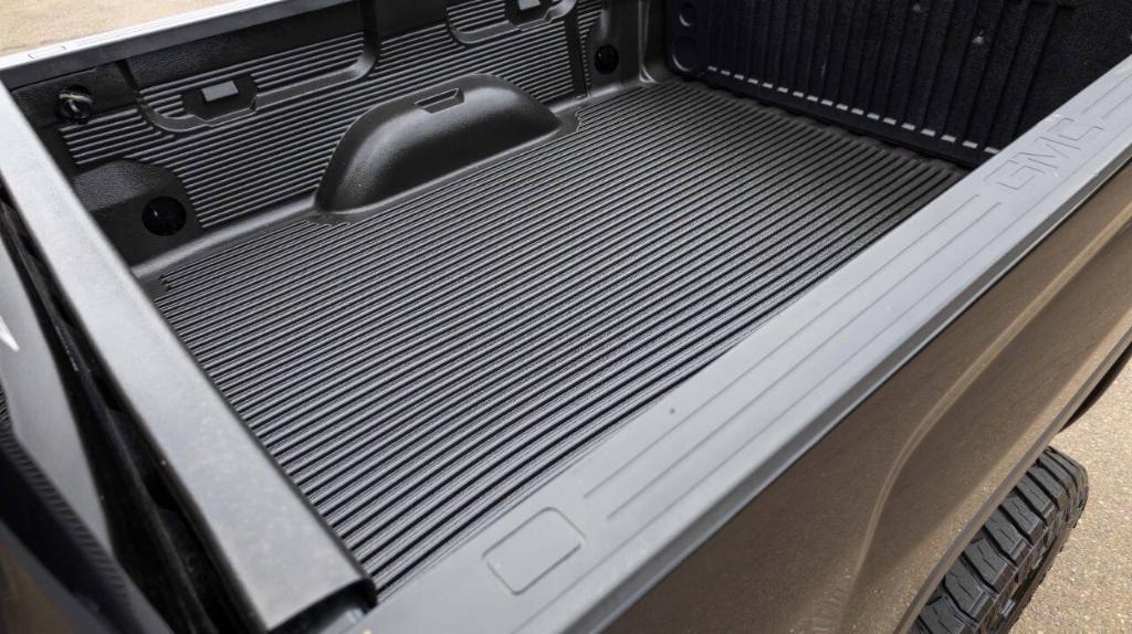 used 2017 GMC Sierra 1500 car, priced at $25,995