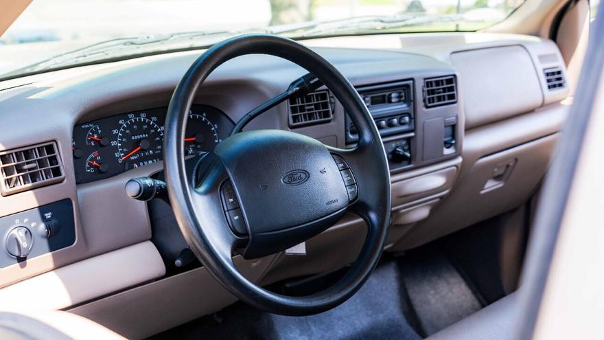 used 1999 Ford F-250 car, priced at $15,995