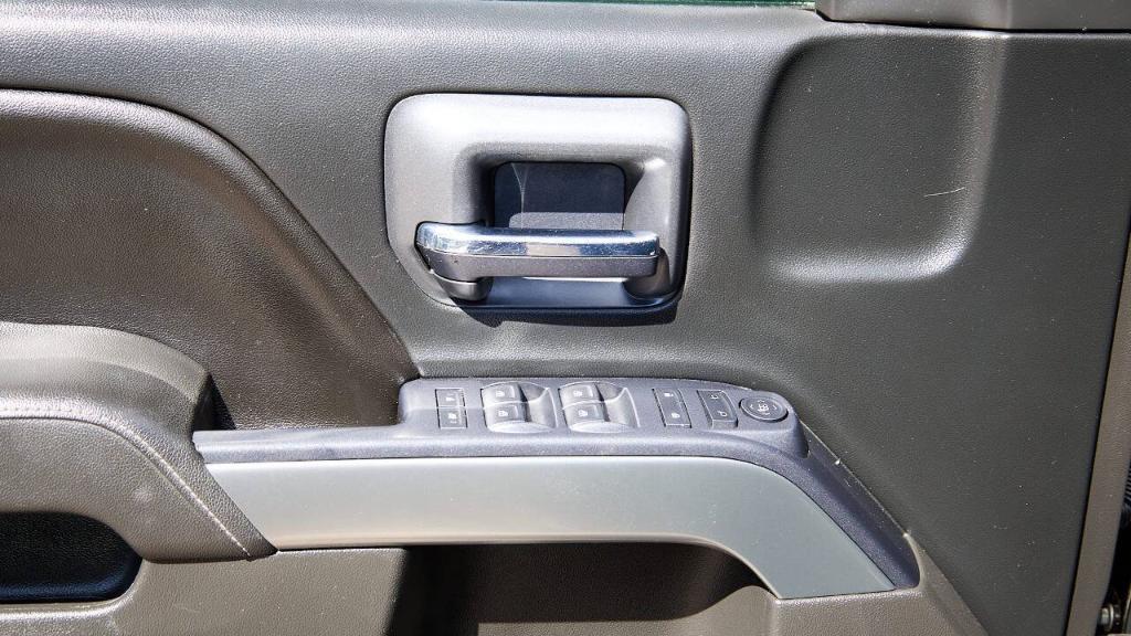 used 2015 Chevrolet Silverado 1500 car, priced at $18,995