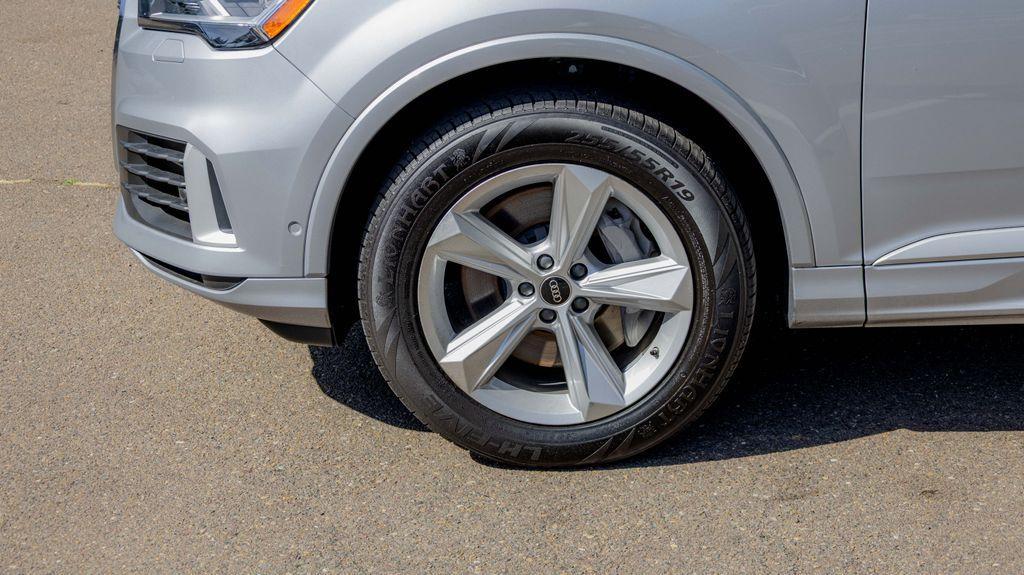 used 2022 Audi Q7 car, priced at $25,995