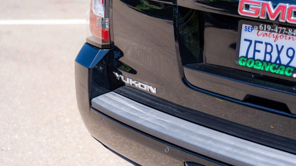 used 2015 GMC Yukon car, priced at $26,995