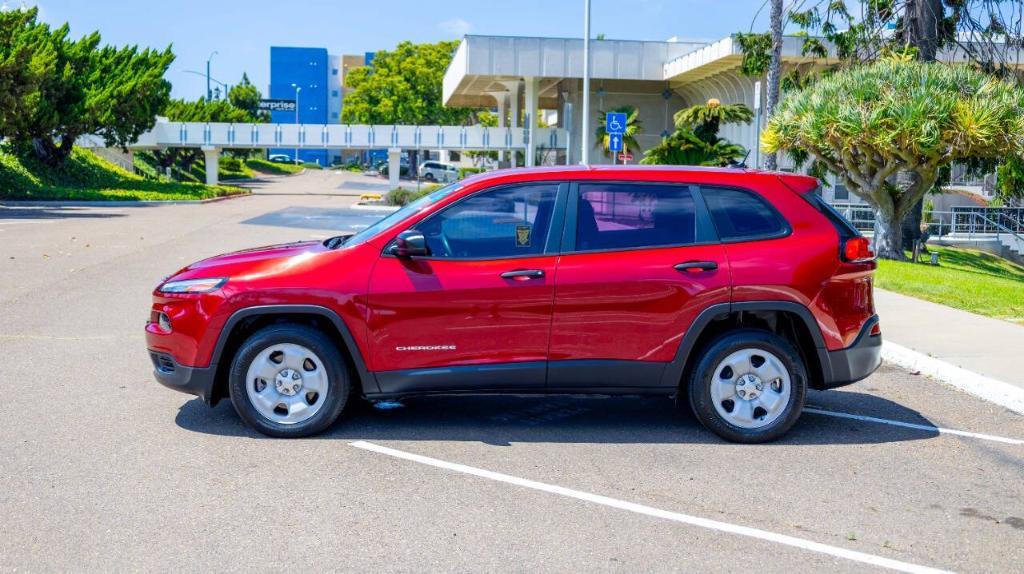 used 2016 Jeep Cherokee car, priced at $10,950