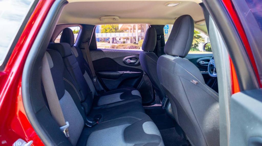 used 2016 Jeep Cherokee car, priced at $10,950