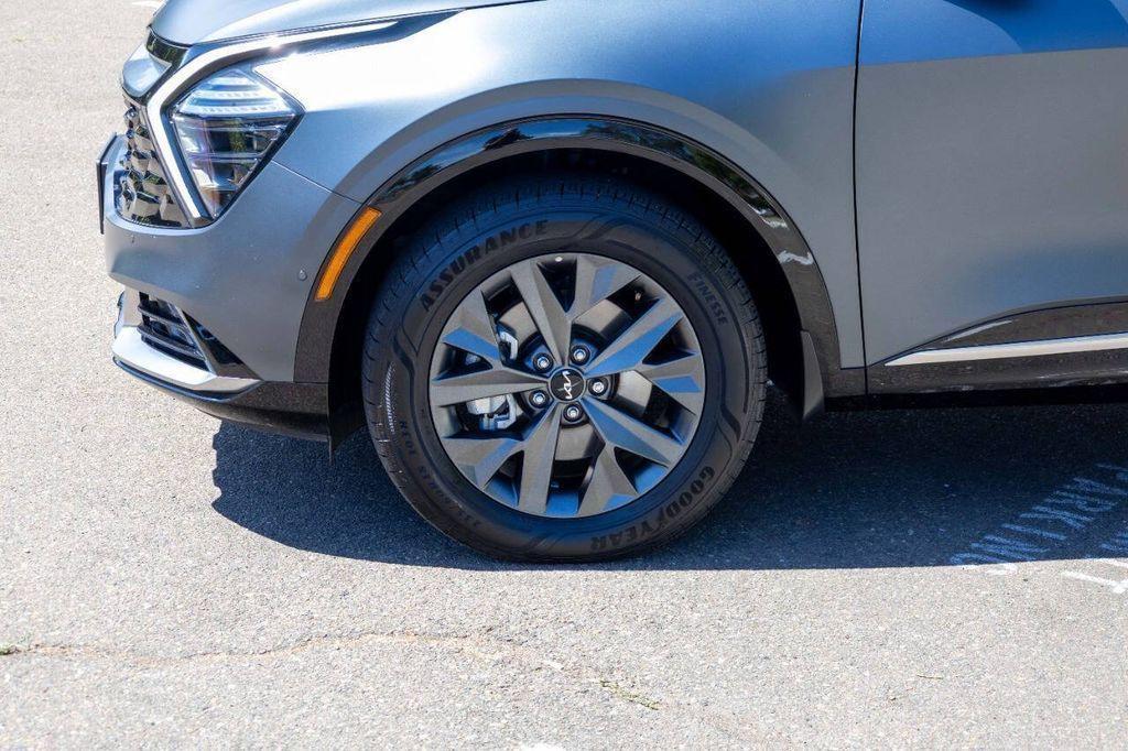 used 2024 Kia Sportage Hybrid car, priced at $32,495