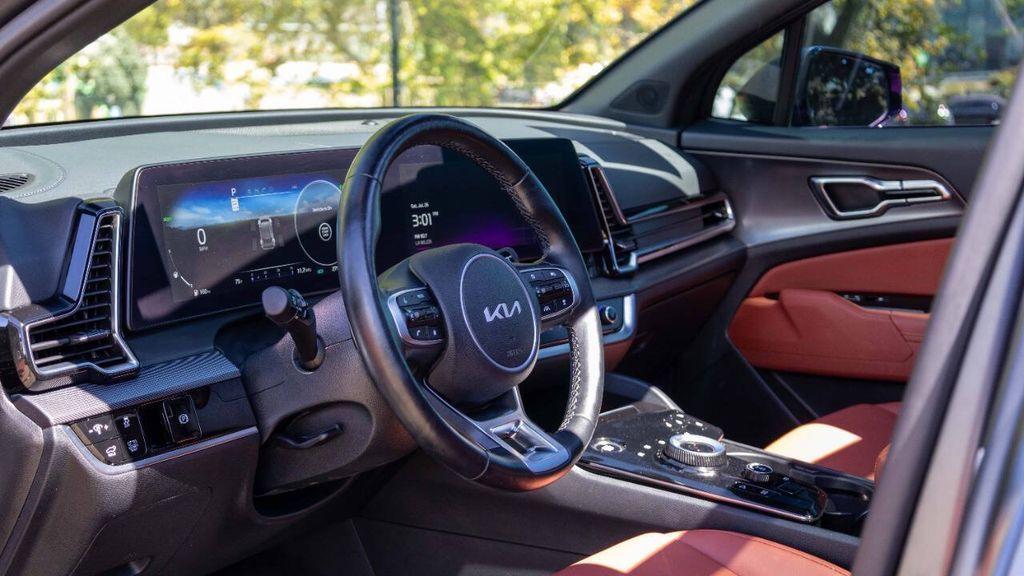 used 2024 Kia Sportage Hybrid car, priced at $32,495