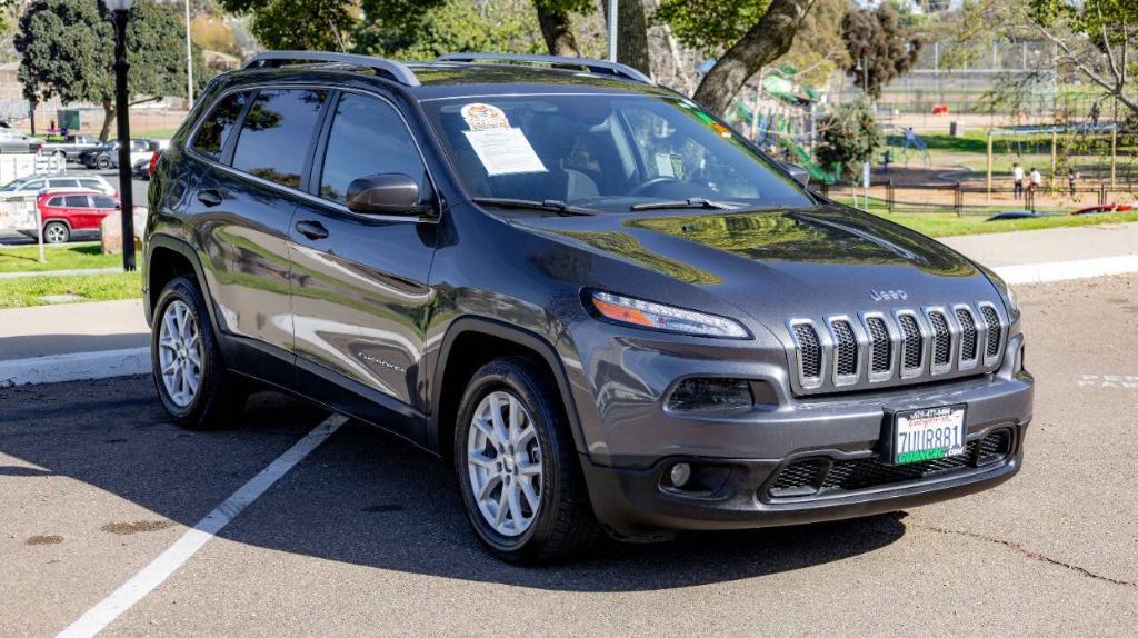 used 2016 Jeep Cherokee car, priced at $10,995