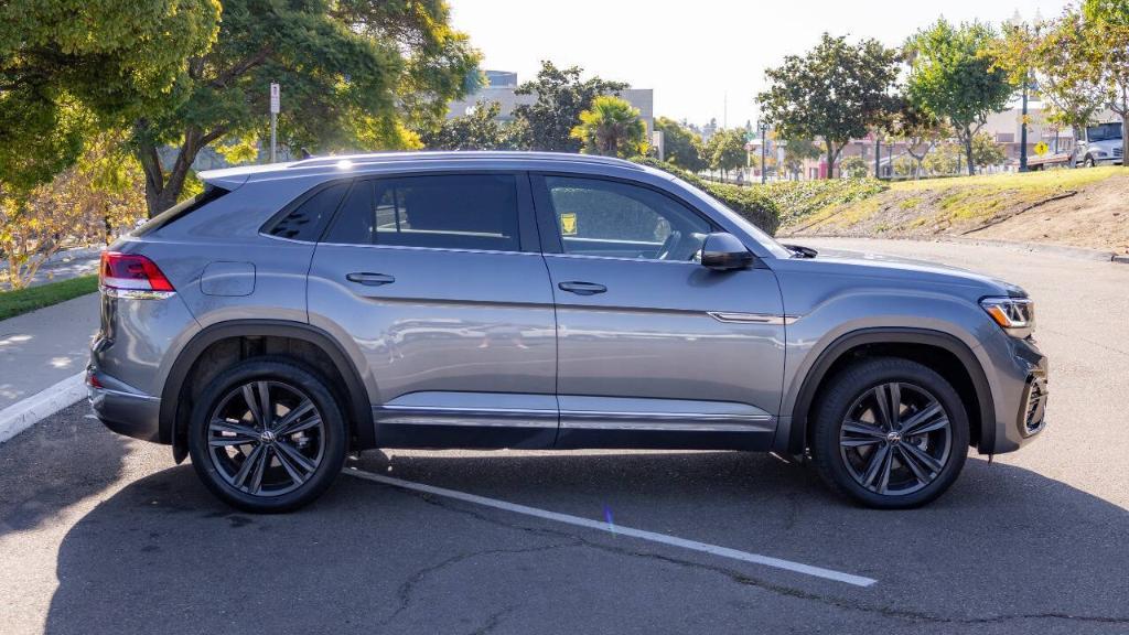 used 2020 Volkswagen Atlas Cross Sport car, priced at $23,995