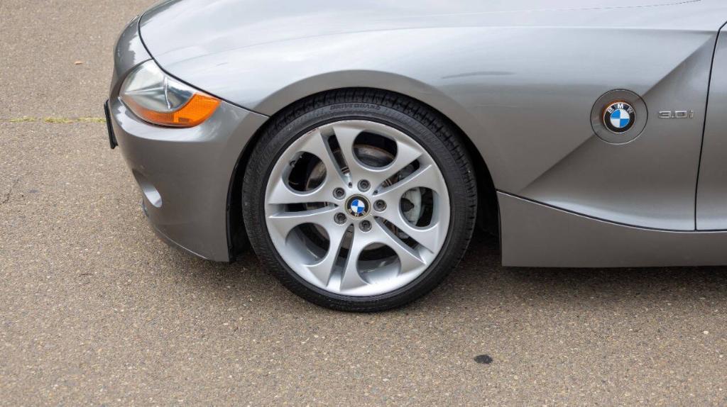 used 2004 BMW Z4 car, priced at $13,995