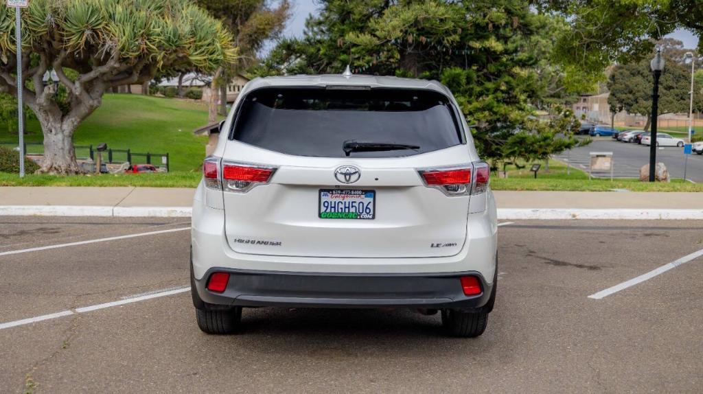 used 2015 Toyota Highlander car, priced at $17,895