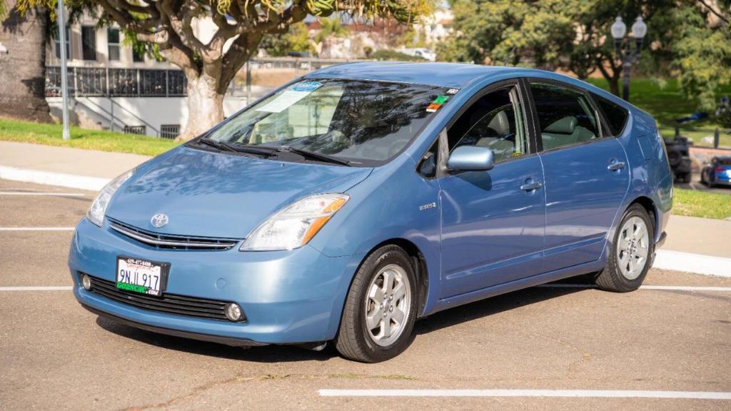 used 2008 Toyota Prius car, priced at $9,995