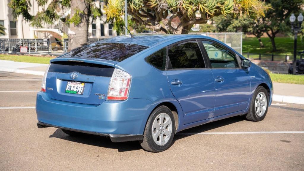 used 2008 Toyota Prius car, priced at $9,995