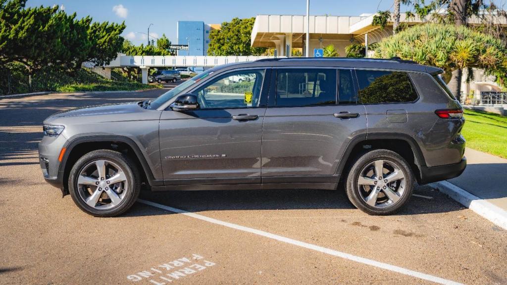 used 2021 Jeep Grand Cherokee L car, priced at $32,995