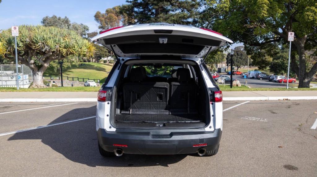 used 2019 Chevrolet Traverse car, priced at $17,995