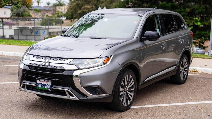 used 2020 Mitsubishi Outlander car, priced at $17,995