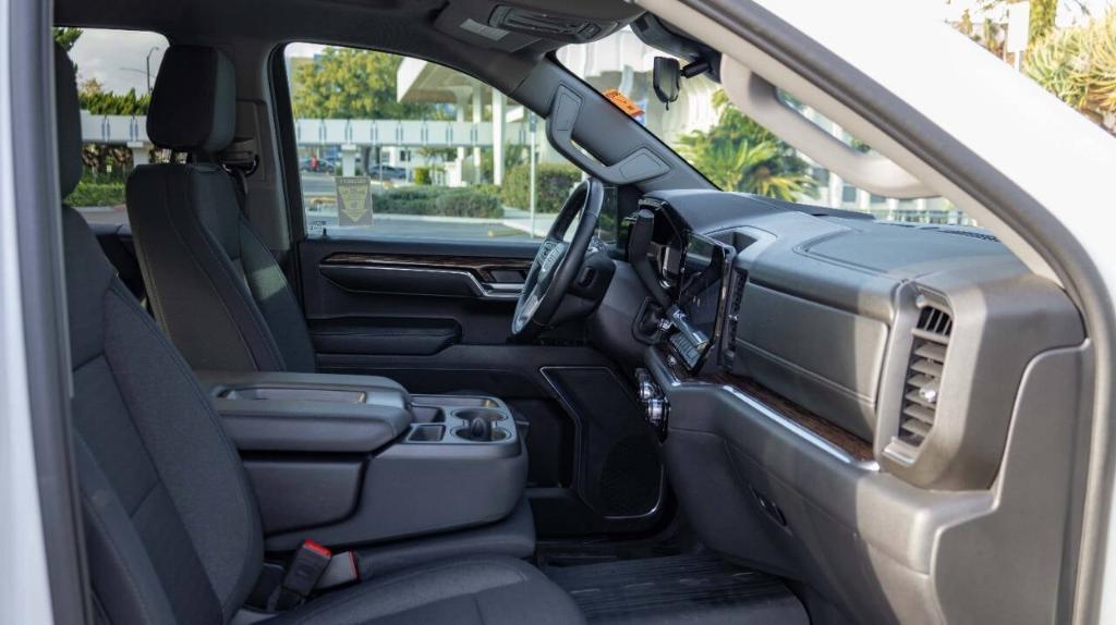 used 2023 GMC Sierra 1500 car, priced at $44,995