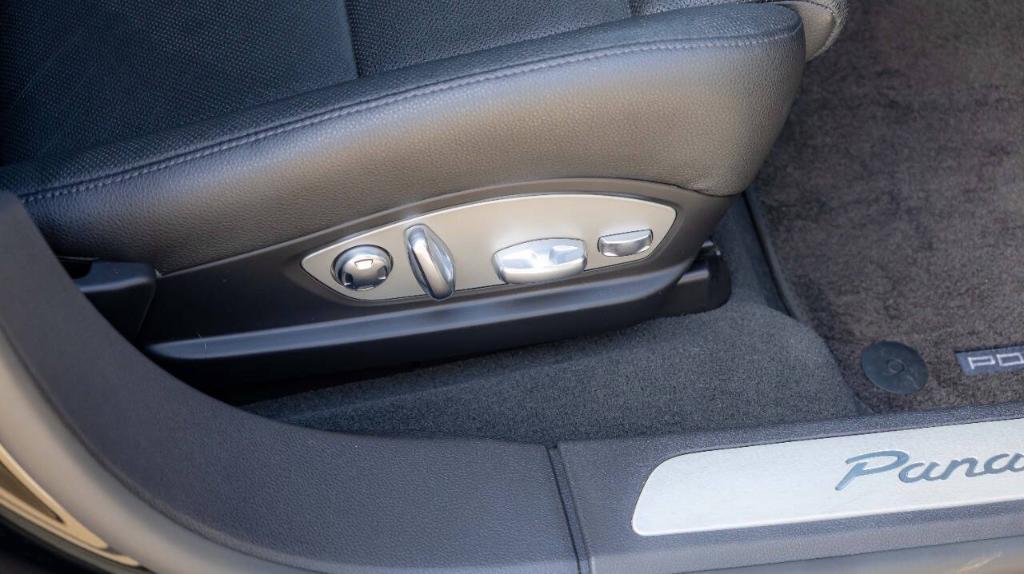 used 2013 Porsche Panamera car, priced at $27,995