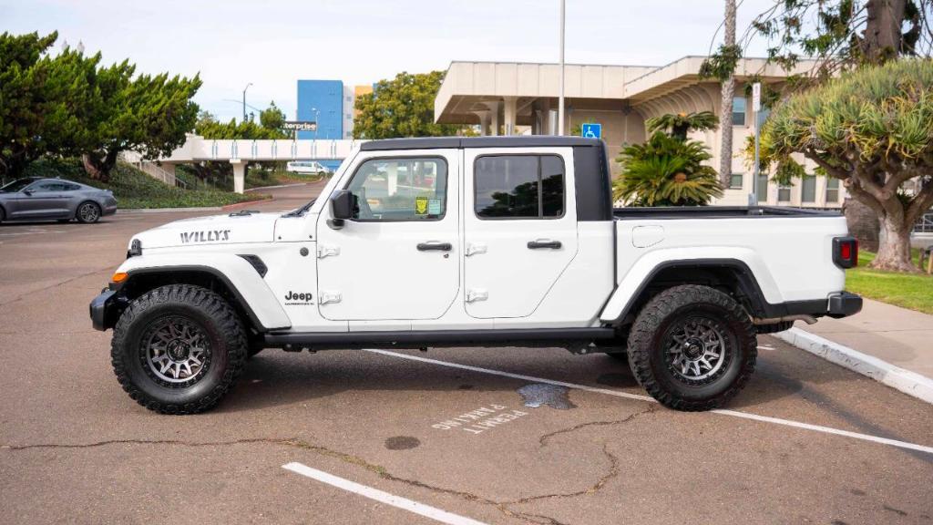 used 2023 Jeep Gladiator car, priced at $38,895