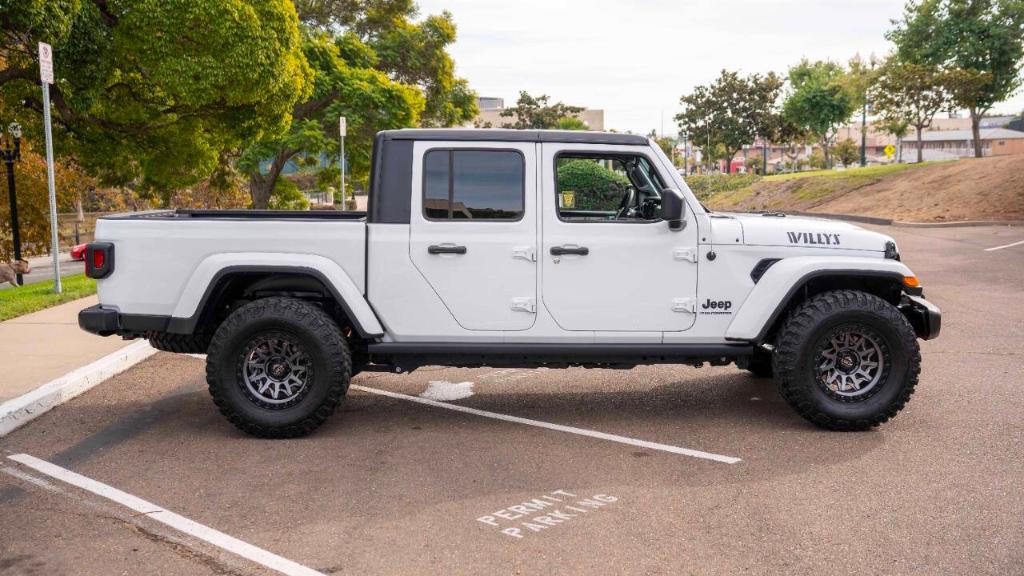 used 2023 Jeep Gladiator car, priced at $38,895