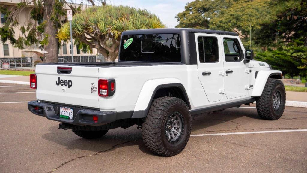 used 2023 Jeep Gladiator car, priced at $38,895