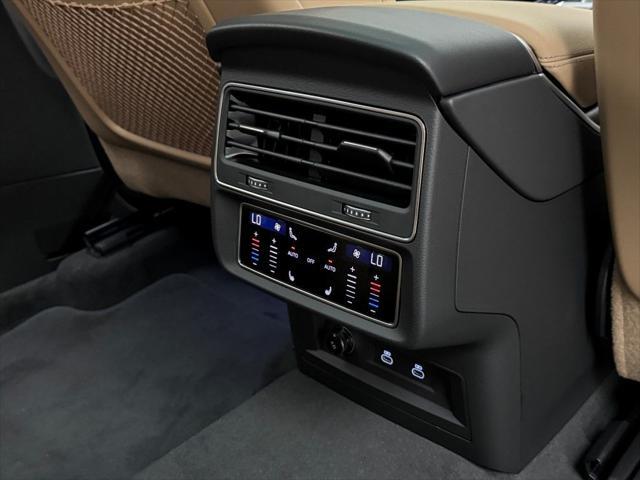 new 2025 Audi Q8 car