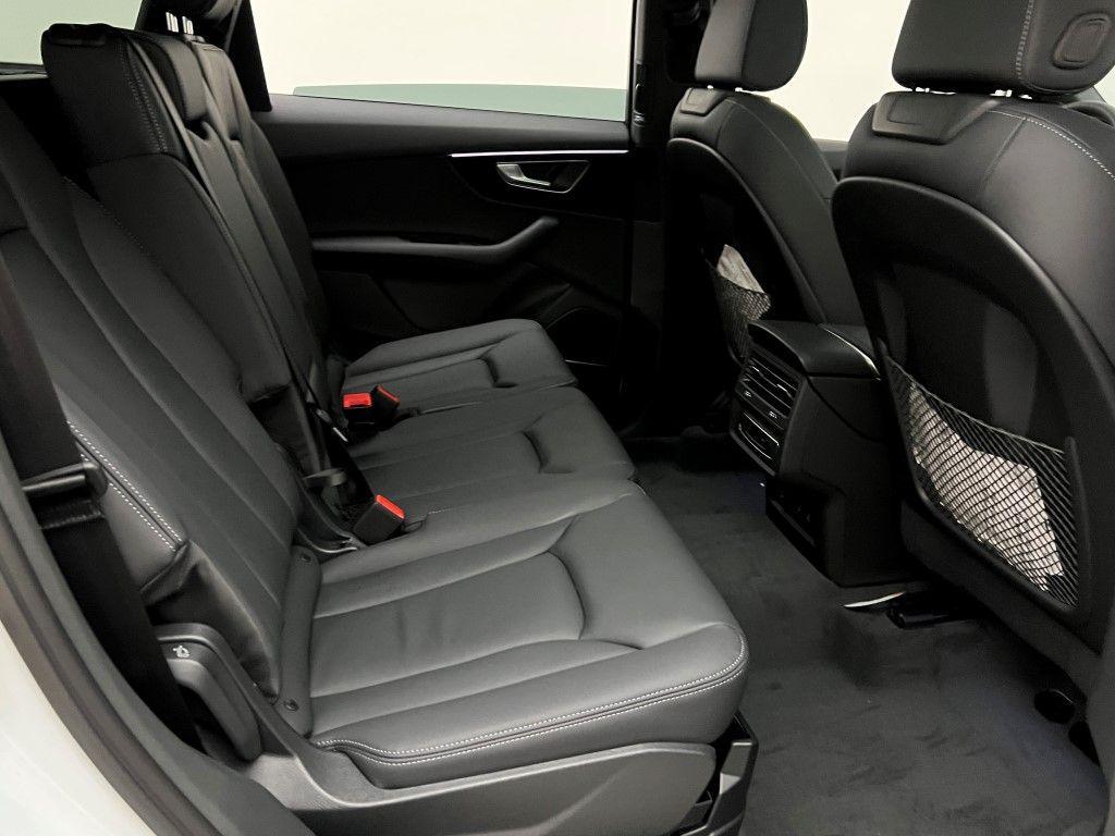 new 2026 Audi Q7 car, priced at $68,295