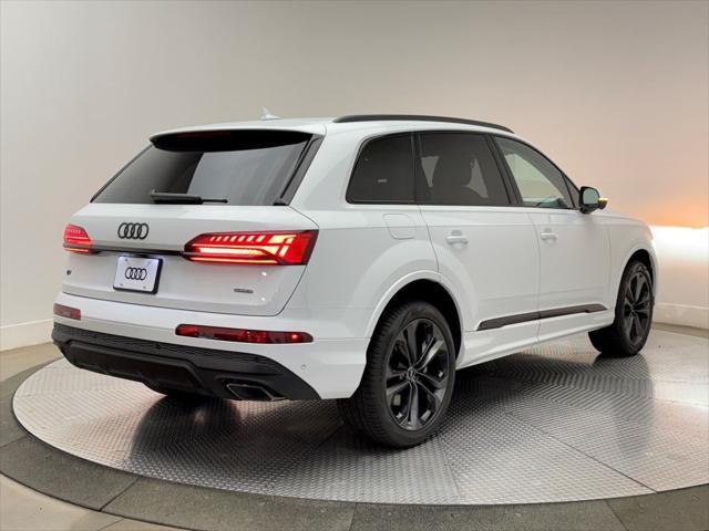new 2025 Audi Q7 car, priced at $77,090