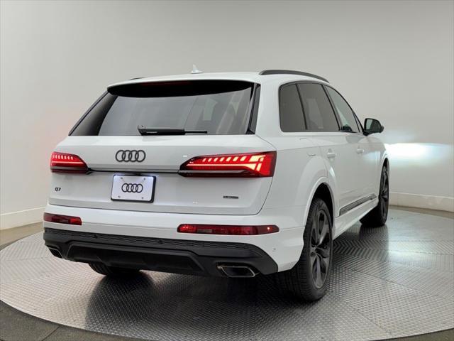 new 2025 Audi Q7 car, priced at $77,090