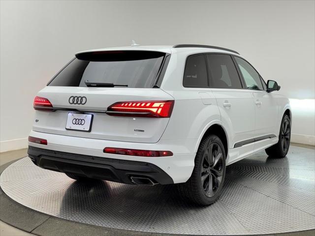 new 2025 Audi Q7 car, priced at $77,090