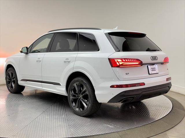 new 2025 Audi Q7 car, priced at $77,090