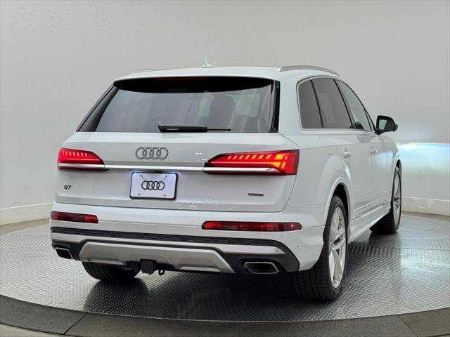 new 2025 Audi Q7 car, priced at $76,440